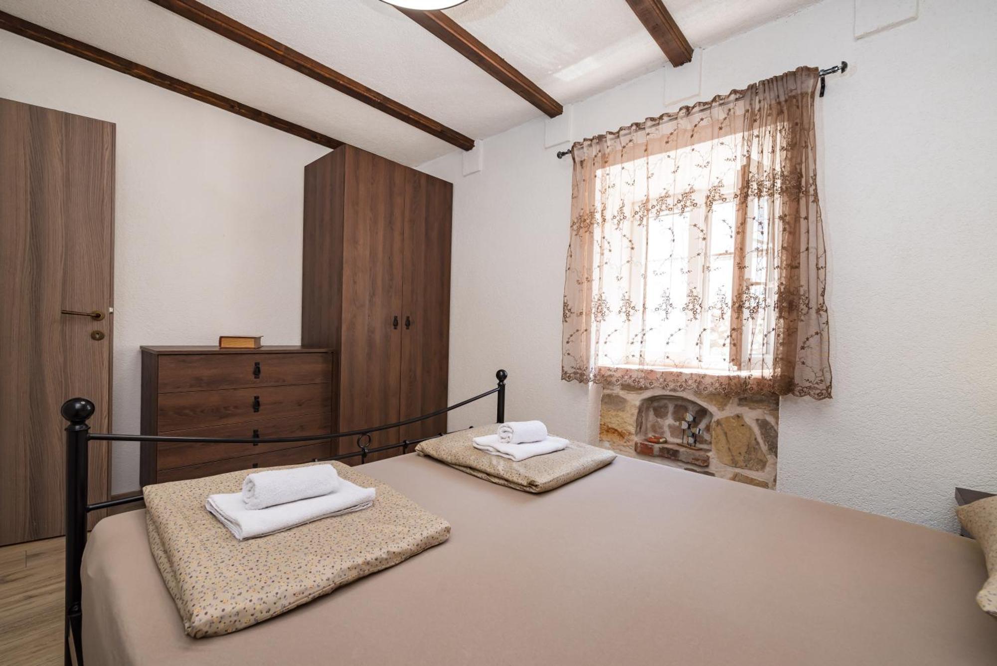 Villa Stone House à Ražanac Extérieur photo