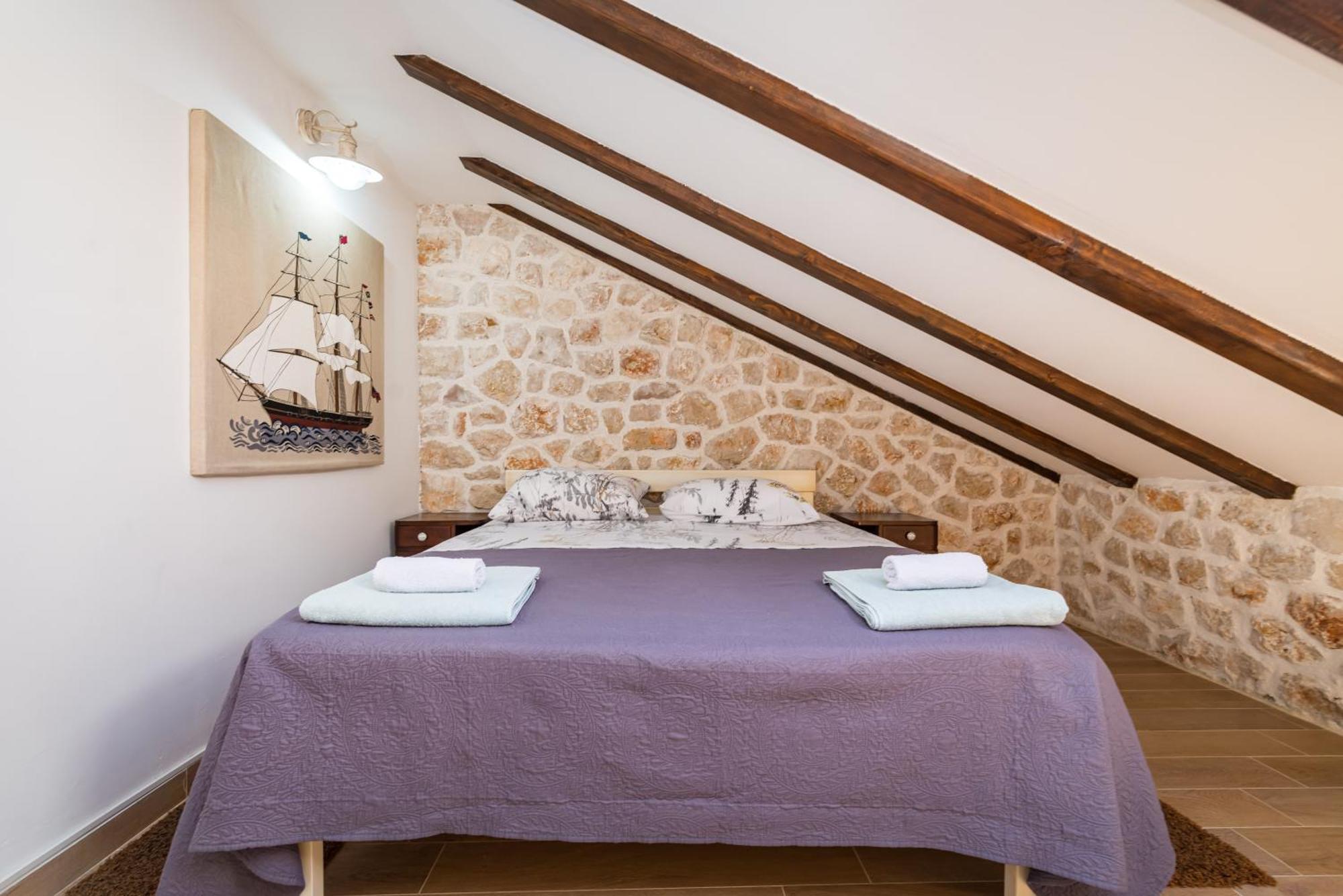 Villa Stone House à Ražanac Extérieur photo