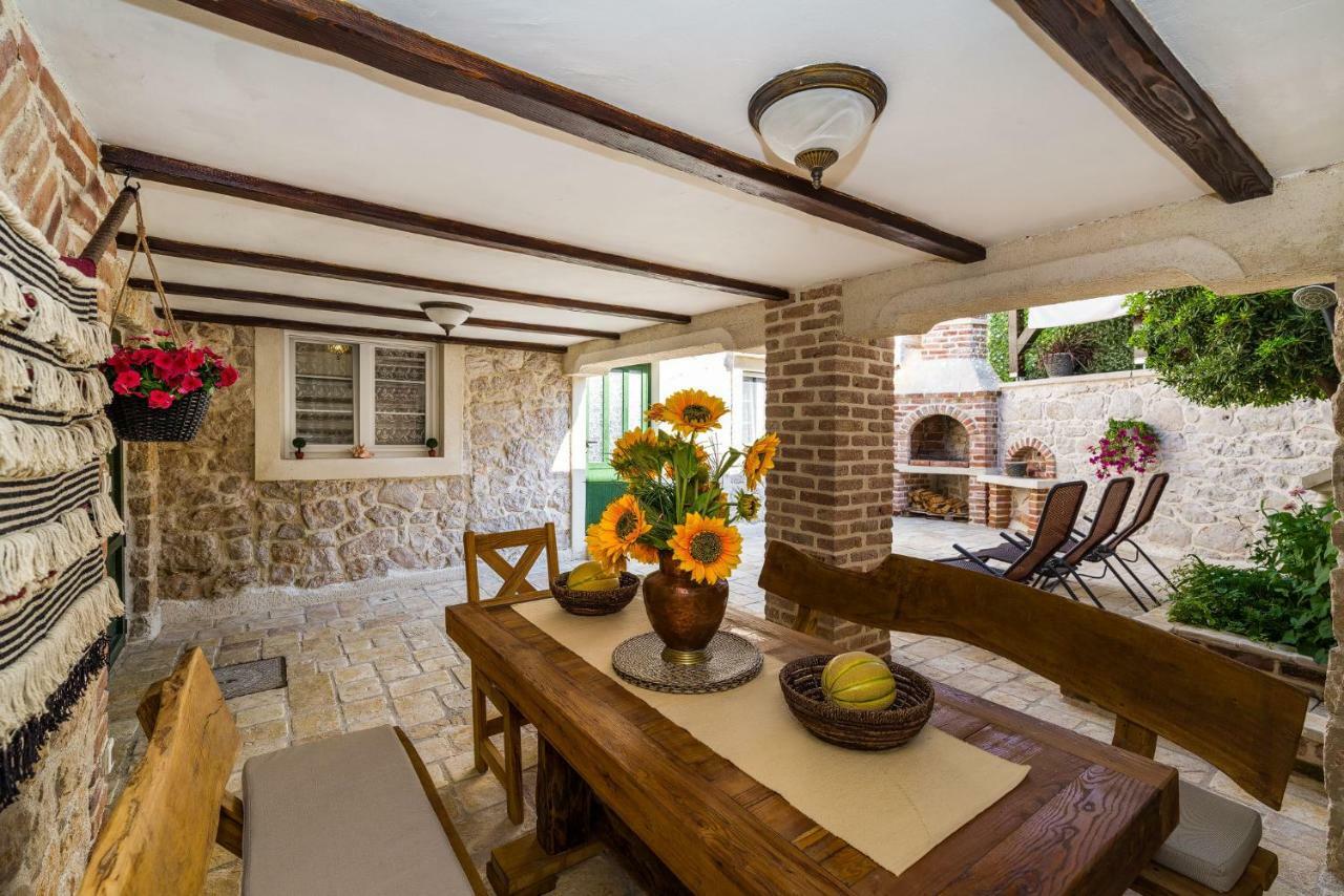 Villa Stone House à Ražanac Extérieur photo