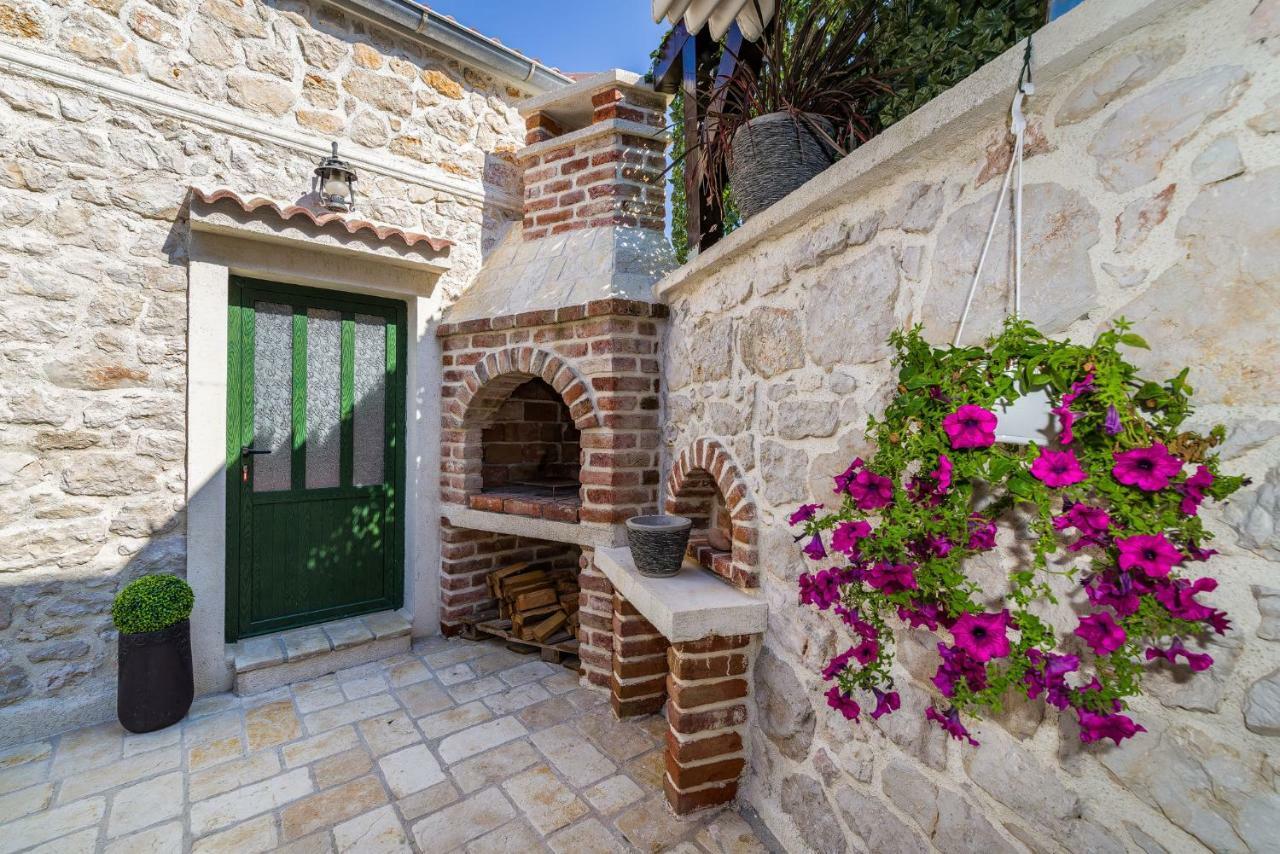 Villa Stone House à Ražanac Extérieur photo
